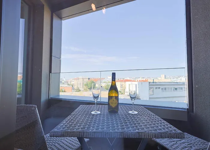 Apartment Sky Park Tower 1, Luxury With Free Parking Bratislava