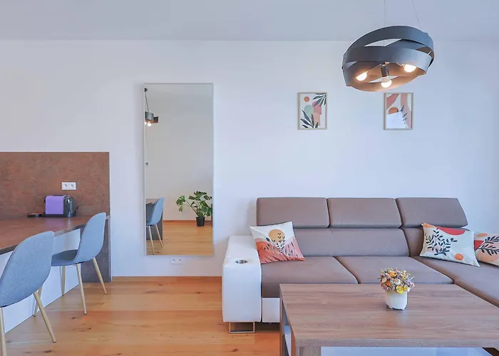 Sky Park Tower 1, Luxury With Free Parking Apartmán *