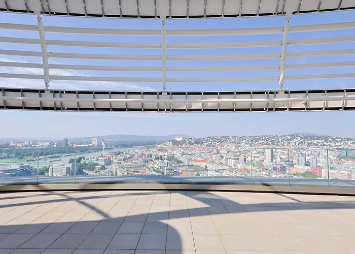 Sky Park Tower 1, Luxury With Free Parking Apartment