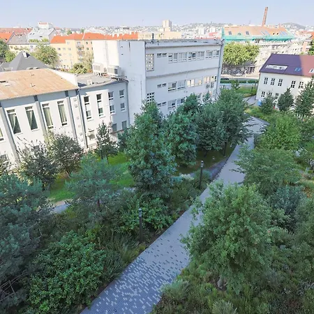 Sky Park Tower 1, Luxury With Free Parking Appartement Bratislava